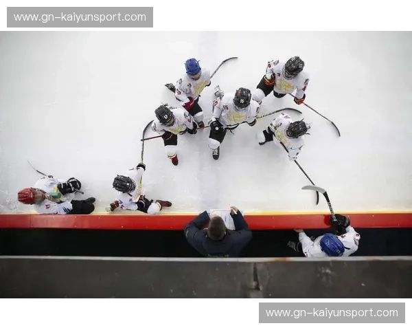 冰球赛事赛后：余温未散的激情与商机